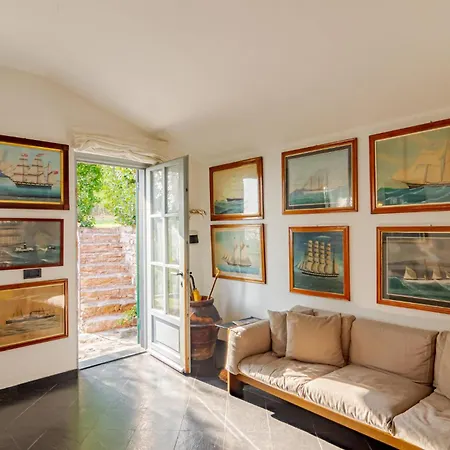 Villa Montefiorito Holiday home Recco
